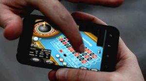 Play Mobile Roulette and Slots